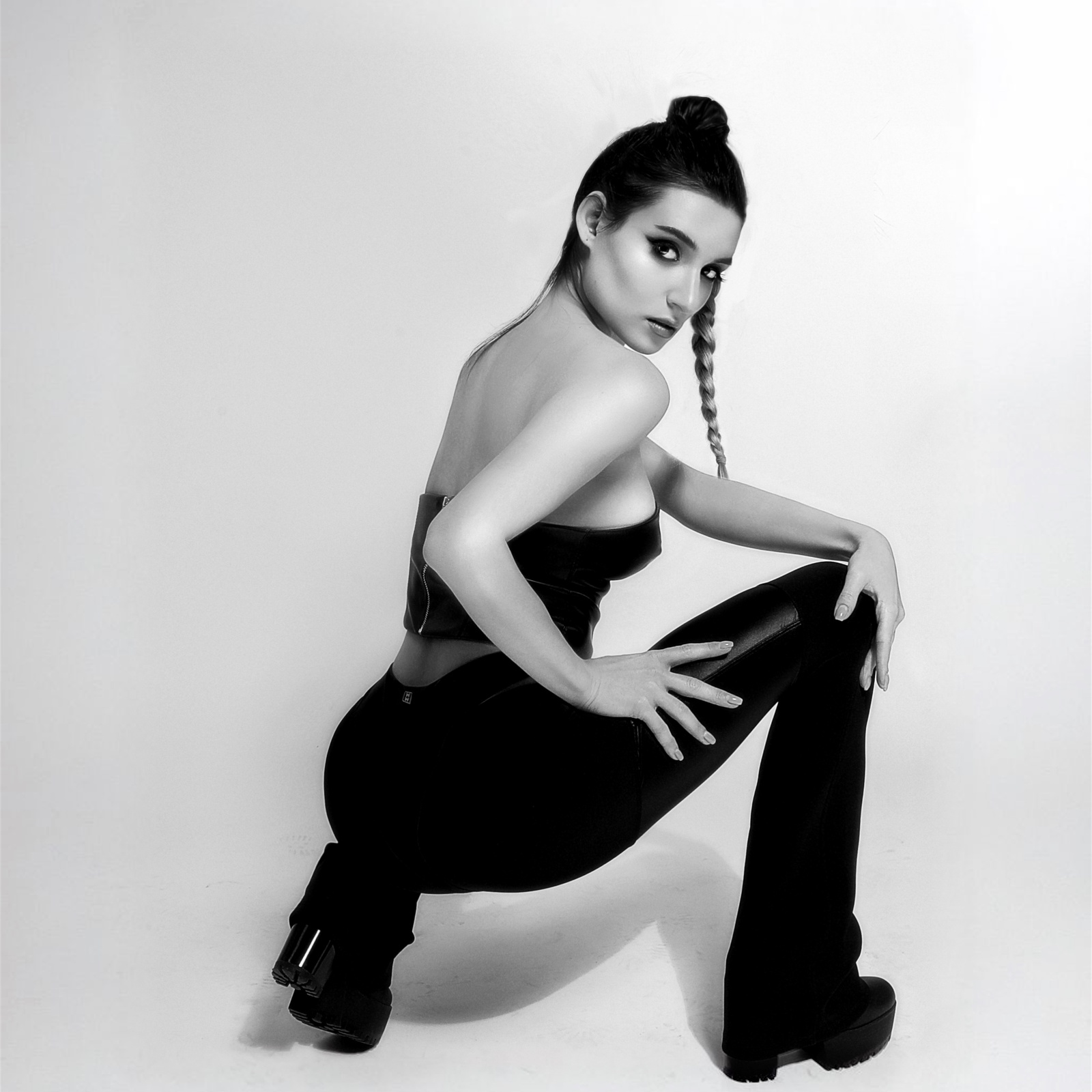 TANA - Underground Electronic Music Artist | CRNG Records