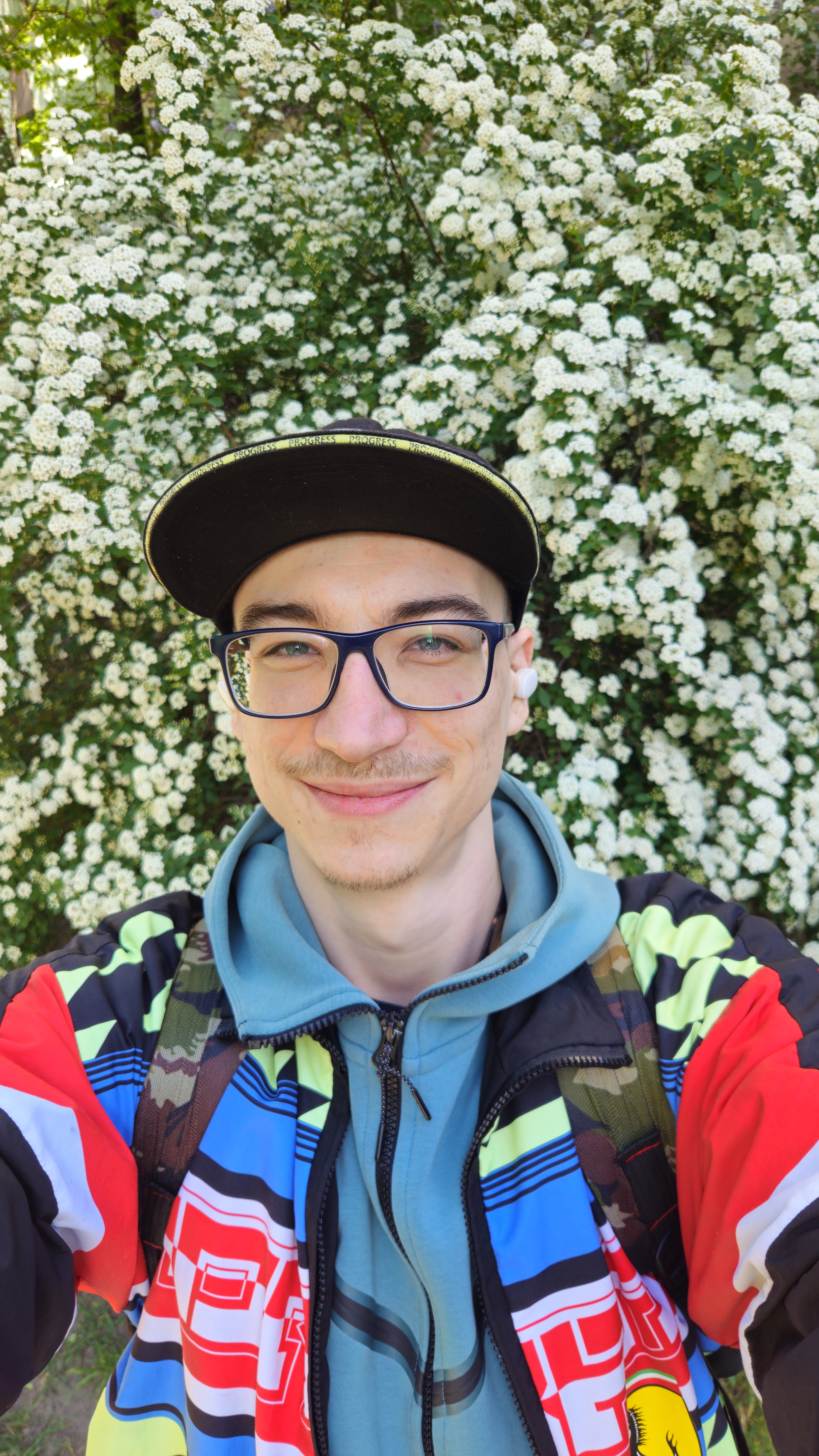Big M with white flowers